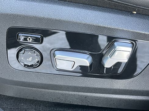 Used 2020 BMW X7 xDrive40i w/ Premium Package AWD/4WD image 28