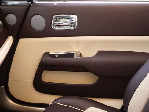 Certified 2018 Rolls-Royce Dawn image 11