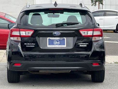 Used 2017 Subaru Impreza 2.0i Premium AWD/4WD image 4