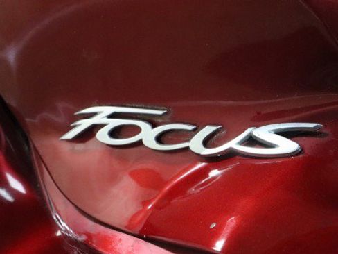 Used 2014 Ford Focus SE w/ SE Winter Package image 20