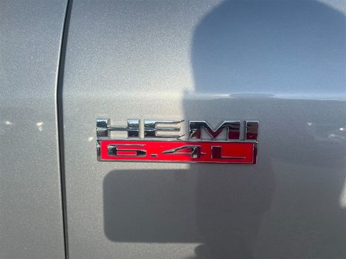 Used 2019 RAM 2500 Big Horn AWD/4WD image 3