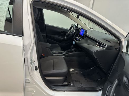 Used 2023 Toyota Corolla LE image 38