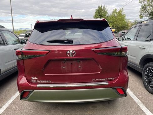 Used 2023 Toyota Highlander Platinum AWD/4WD image 9
