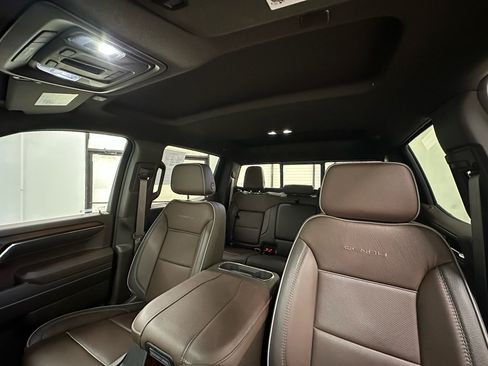 Used 2024 GMC Sierra 1500 Denali AWD/4WD image 27