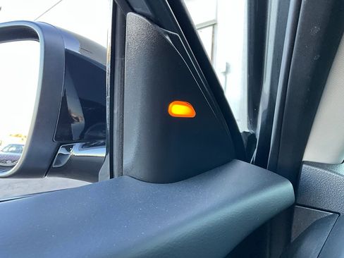 Used 2025 Nissan Altima 2.5 SR image 20