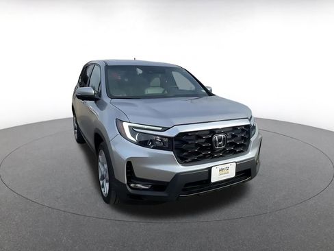 Used 2024 Honda Passport EX-L image 3