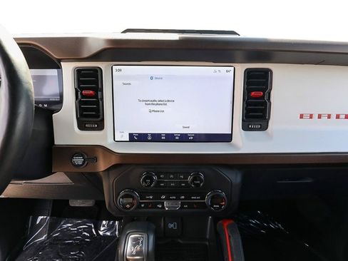 Certified 2024 Ford Bronco Heritage Edition AWD/4WD image 17