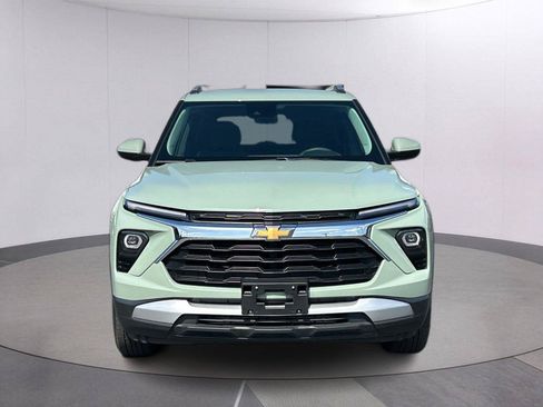 Used 2025 Chevrolet TrailBlazer LT AWD/4WD image 10