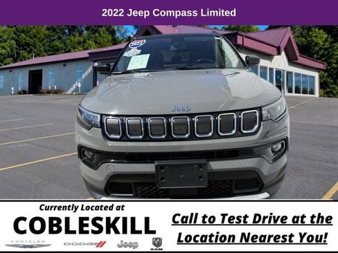 Used 2022 Jeep Compass Limited AWD/4WD image 3