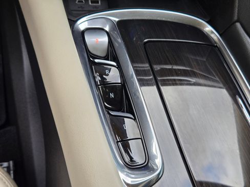 Certified 2023 Buick Enclave Essence w/ Experience Buick Package FWD image 18