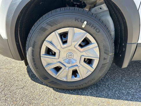 New 2026 Nissan Kicks S w/ Charging Package image 11