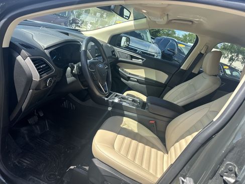 Used 2024 Ford Edge SEL w/ Class II Trailer Tow Package AWD/4WD image 13