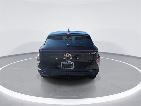 New 2026 Hyundai Kona SE image 7