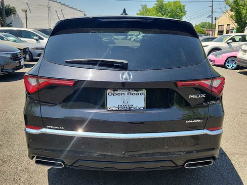 Used 2023 Acura MDX SH-AWD w/ Technology Package image 5