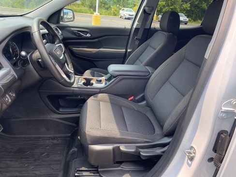 Certified 2023 GMC Acadia SLE w/ LPO, Floor Liner Package FWD image 15