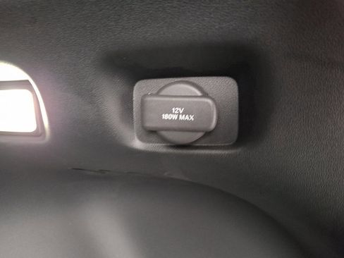 Certified 2025 Honda HR-V Sport image 31