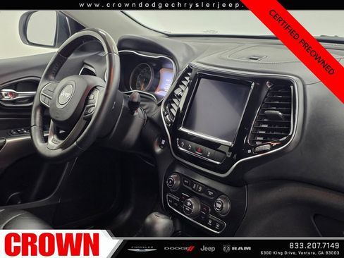 Certified 2019 Jeep Cherokee Overland w/ Technology Group AWD/4WD image 11