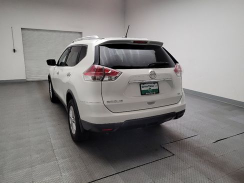 Used 2016 Nissan Rogue SV image 6