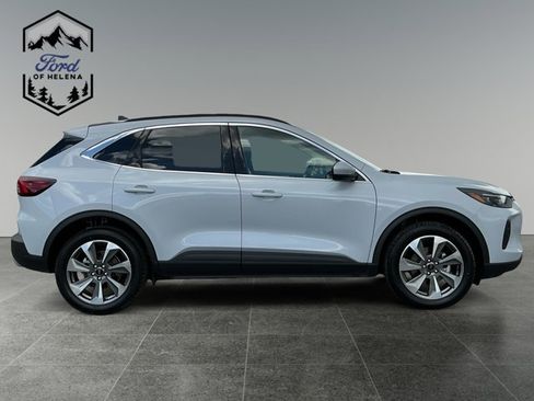 Certified 2025 Ford Escape Platinum AWD/4WD image 6