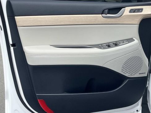 Certified 2025 Hyundai Palisade Limited FWD image 25