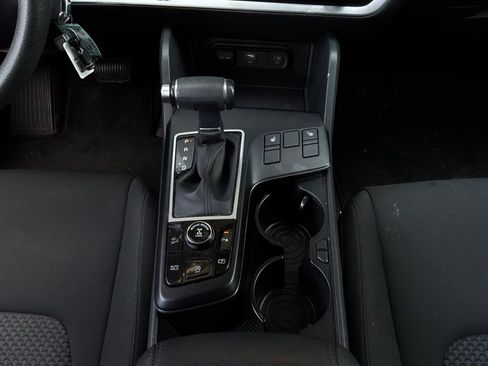 Used 2025 Kia Sportage LX AWD/4WD image 14