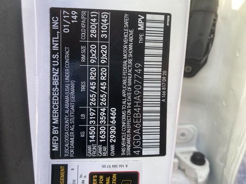 Used 2017 Mercedes-Benz GLE 43 AMG 4MATIC image 33