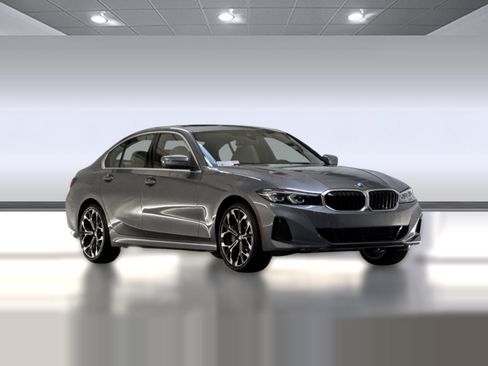 Used 2026 BMW 330i Sedan w/ Premium Package RWD image 6