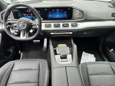 New 2025 Mercedes-Benz GLS 63 AMG 4MATIC image 29