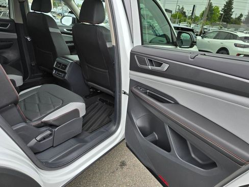 New 2026 Volkswagen Atlas Peak Edition AWD/4WD image 42
