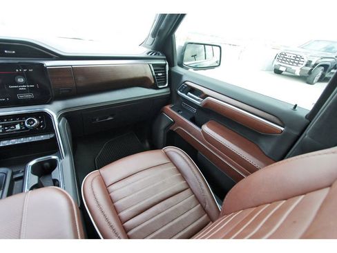 Used 2024 GMC Sierra 1500 Denali Ultimate AWD/4WD image 10