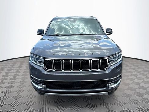 Used 2023 Jeep Wagoneer L Series II AWD/4WD image 2