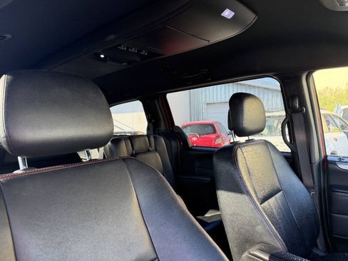 Used 2016 Dodge Grand Caravan R/T FWD image 8
