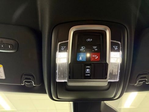 New 2026 RAM 1500 Laramie AWD/4WD image 18