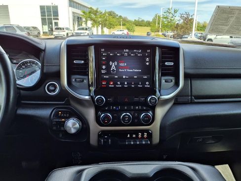 Used 2021 RAM 1500 Laramie AWD/4WD image 17