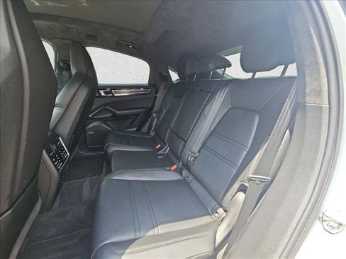 Used 2023 Porsche Cayenne GTS AWD/4WD image 15