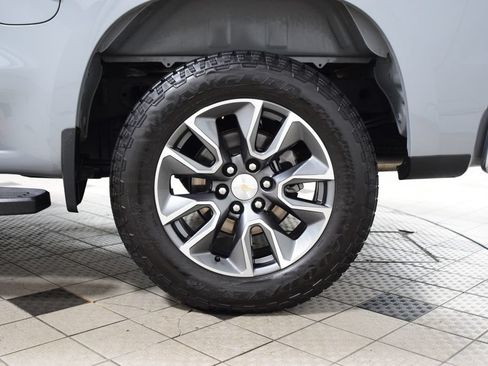 Used 2024 Chevrolet Silverado 1500 LT w/ Z71 Off-Road Package AWD/4WD image 27