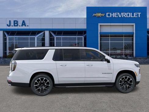 New 2026 Chevrolet Suburban RST w/ Comfort Package AWD/4WD image 5
