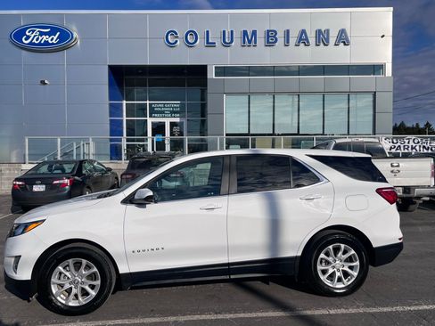 Used 2021 Chevrolet Equinox LT FWD image 2
