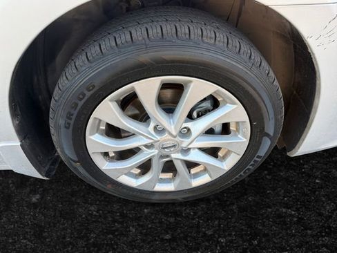 Used 2019 Nissan Sentra S w/ Appearance Package image 13