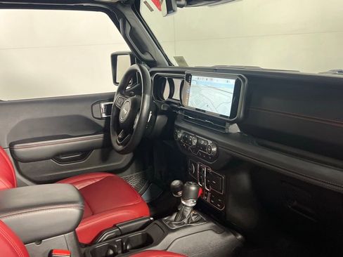 Certified 2024 Jeep Wrangler Unlimited Rubicon 392 image 30