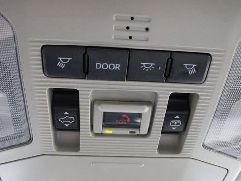 Certified 2024 Toyota RAV4 Limited w/ Advanced Technology Package AWD/4WD image 34