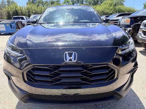 Used 2024 Honda HR-V Sport image 2