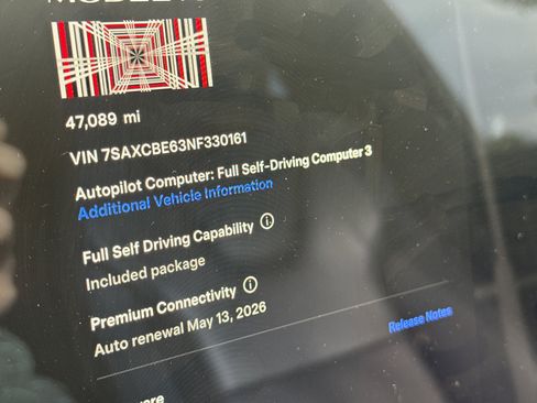 Used 2022 Tesla Model X Plaid image 4