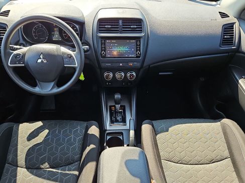 Used 2025 Mitsubishi Outlander Sport AWD image 24