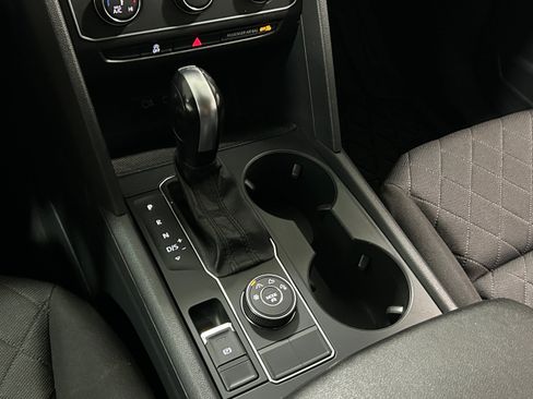 Used 2018 Volkswagen Atlas Launch Edition AWD/4WD image 10