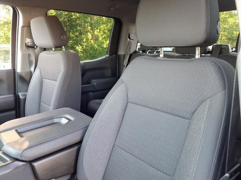 Used 2024 Chevrolet Silverado 1500 Custom w/ LPO, Dark Essentials Package AWD/4WD image 12
