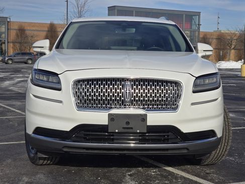 Used 2022 Lincoln Nautilus FWD image 10