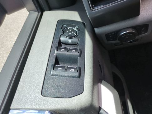 Used 2020 Ford F150 XLT w/ Equipment Group 302A Luxury RWD image 22