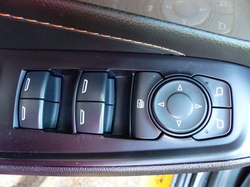 Used 2020 Chevrolet Traverse LS w/ LPO, Floor Liner Package AWD/4WD image 22