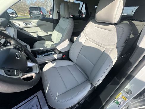 New 2026 Ford Explorer Active AWD/4WD image 17